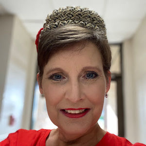 Meet your Posher, Joy